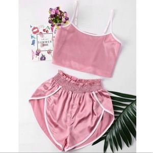 Two piece satin sleep set in pink